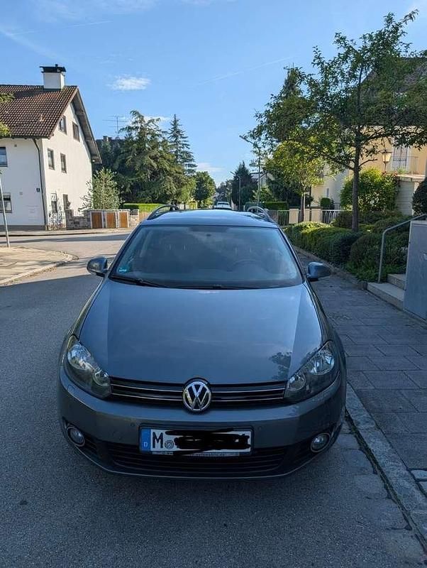 Grau Gebraucht 2011 VW Golf VI Comfortline Kombi | 3.300 € (Guter Preis) - Bild 1/4