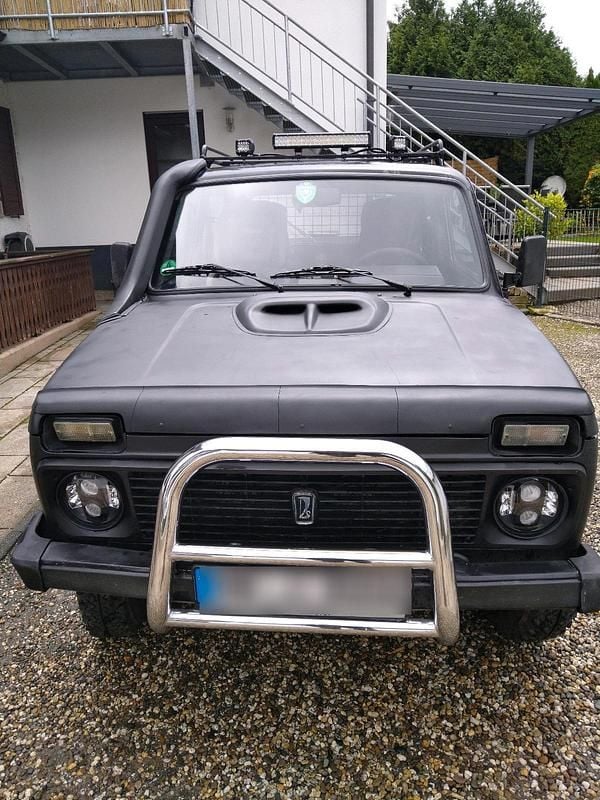 Second-hand Lada niva 2003 Negru SUV