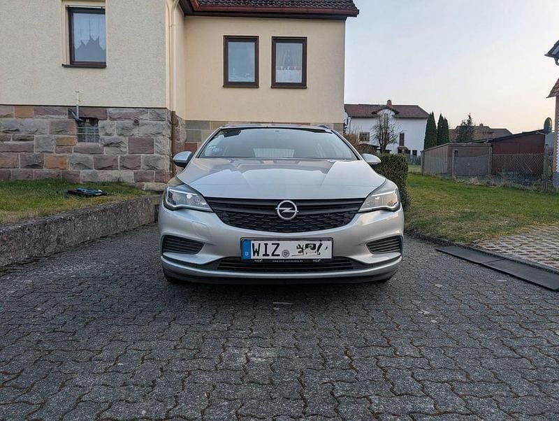 Gebraucht Opel Astra Selection 110 PS (80 kW) 2016 Silber Kombi