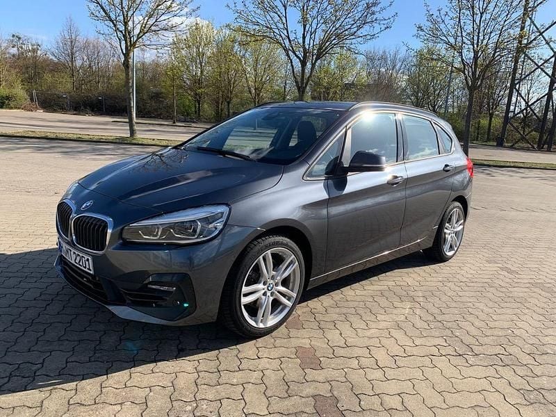 Gebraucht BMW 220 Active Tourer 192 PS (141 kW) 2018 Grau Van / Kleinbus