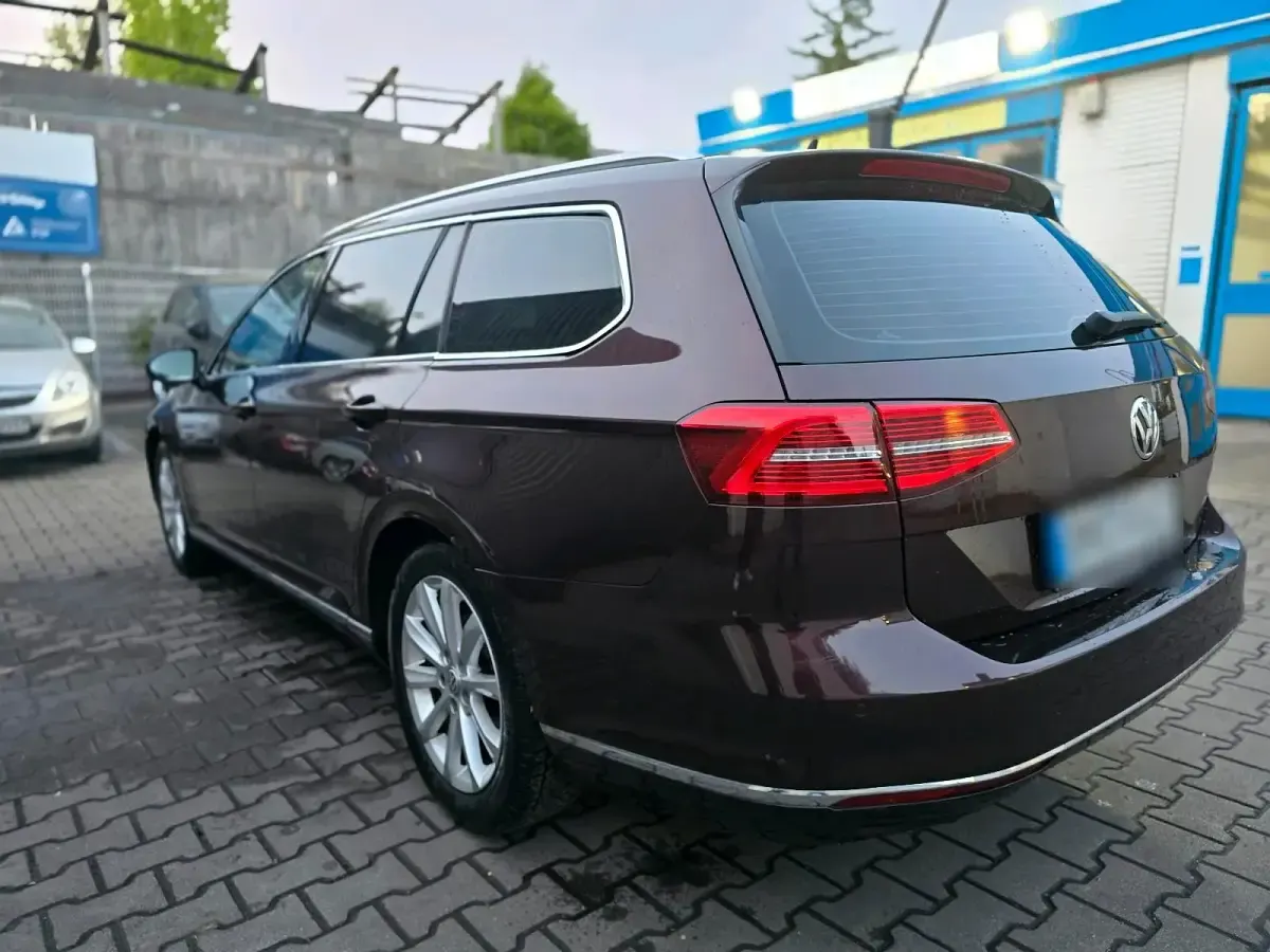 Gebraucht VW Passat 150 PS (110 kW) 2015 Rot Kombi