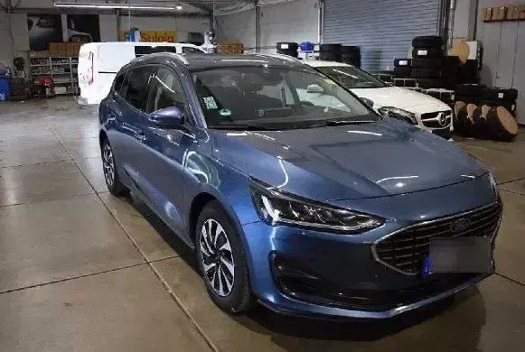 Używany Ford Focus Titanium X 116 KM (85 kW) 2023 Niebieski Sedan/Limuzyna