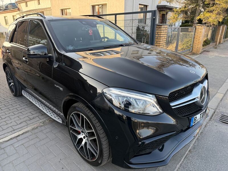 Schwarz Gebraucht 2017 Mercedes GLE63 AMG AMG SUV | 39.999 € (Superpreis) - Bild 1/4
