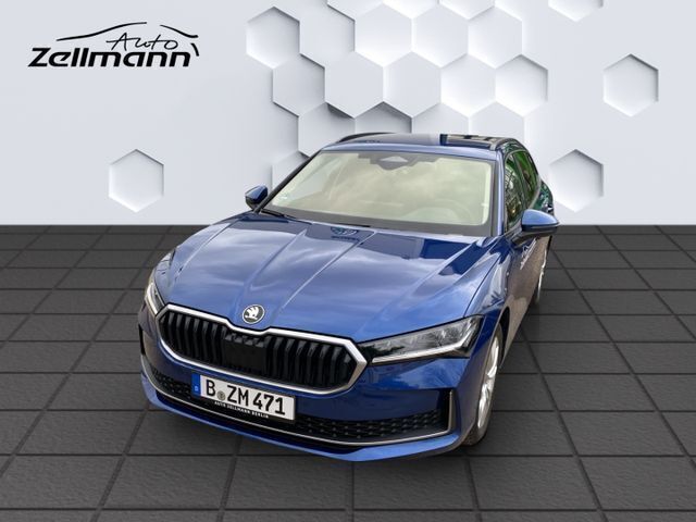 Blau Gebraucht 2024 Skoda Superb Selection Kombi | 40.885 € (Fairer Preis) - Bild 1/3