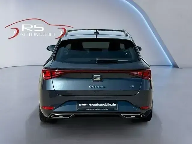 Gebraucht Seat Leon FR 150 PS (110 kW) 2021 Grau Limousine