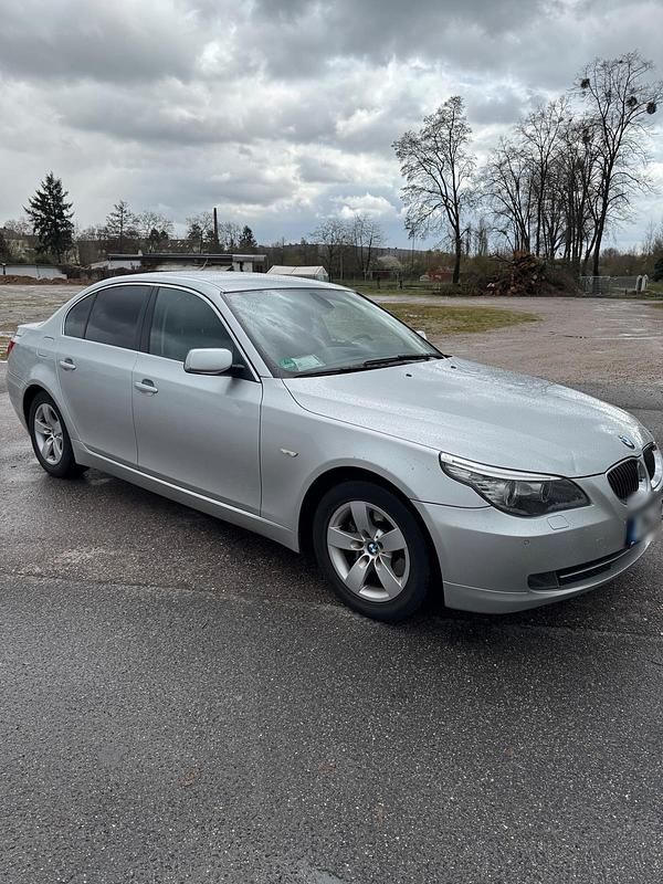 Gebraucht BMW 525 218 PS (160 kW) 2007 Grau Limousine
