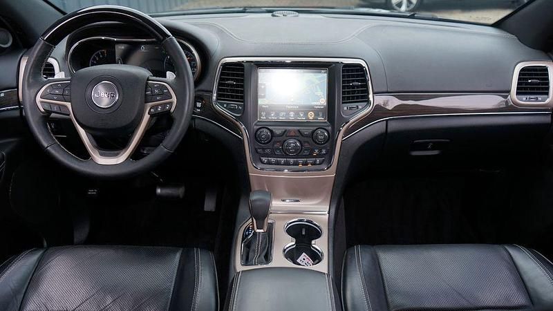 Gebraucht Jeep Grand Cherokee Overland 290 PS (213 kW) 2017 Grau SUV