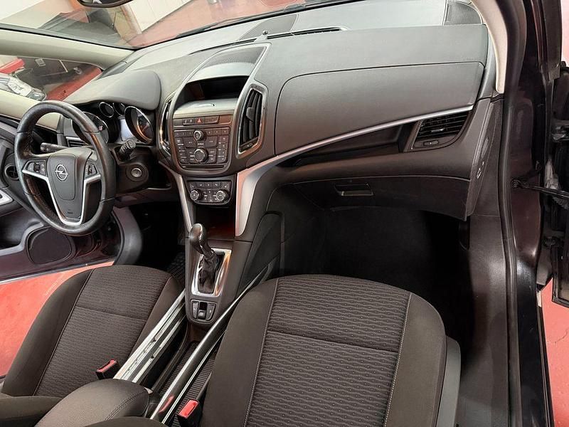 Gebraucht Opel Zafira Tourer drive 140 PS (102 kW) 2016 Schwarz Van / Kleinbus