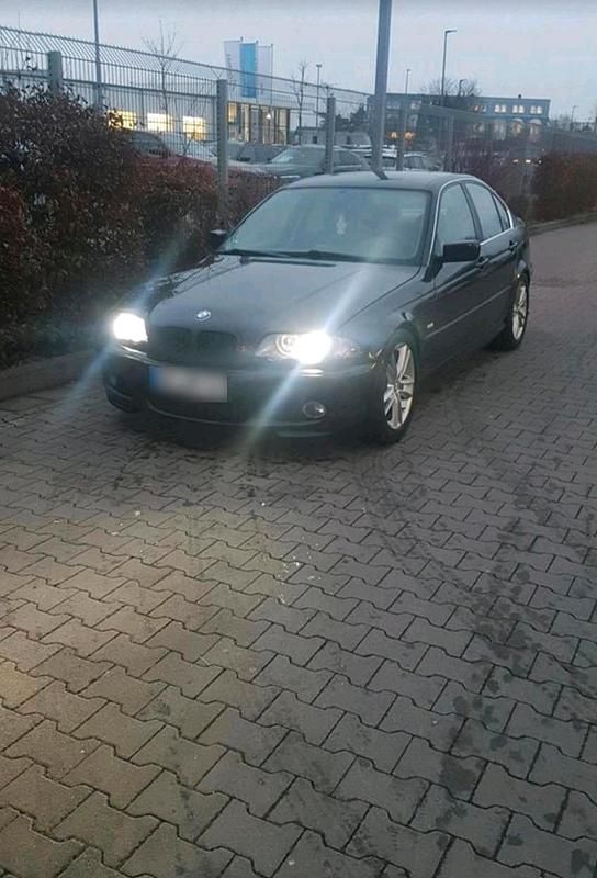 Gebraucht BMW 320 M Sport 170 PS (125 kW) 2001 Schwarz Limousine
