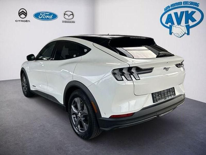 Gebraucht Ford Mustang Mach-E Basis 216 kW (294 PS) 2022 Star weiß SUV