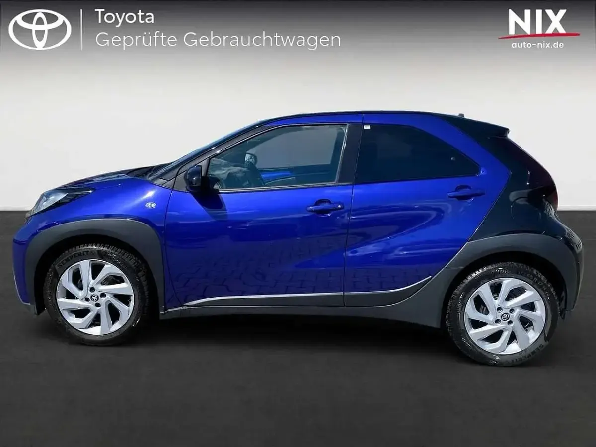 Gebraucht Toyota Aygo X Pulse 72 PS (52 kW) 2022 Schwarz SUV