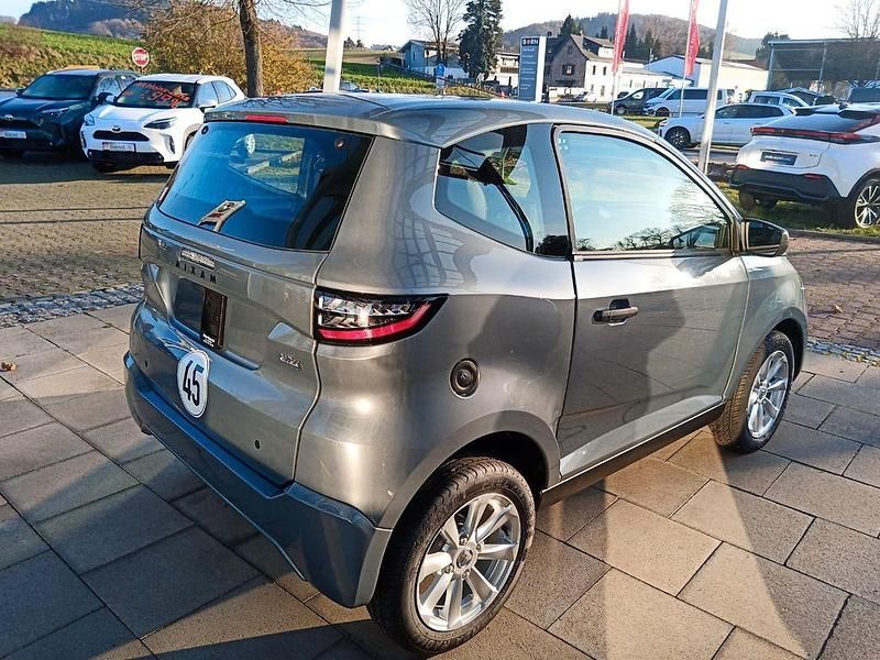 Neu Aixam City Pack 2025 Grau