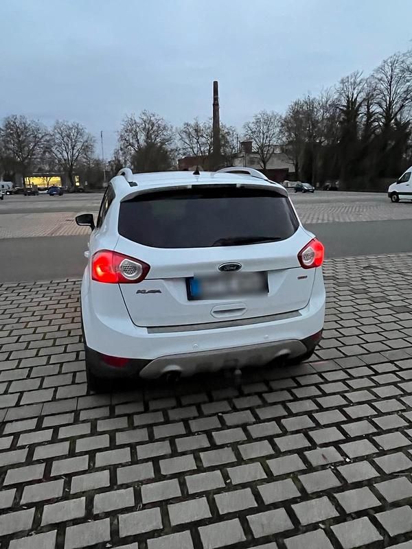 Gebraucht Ford Kuga 163 PS (119 kW) 2010 Weiß SUV