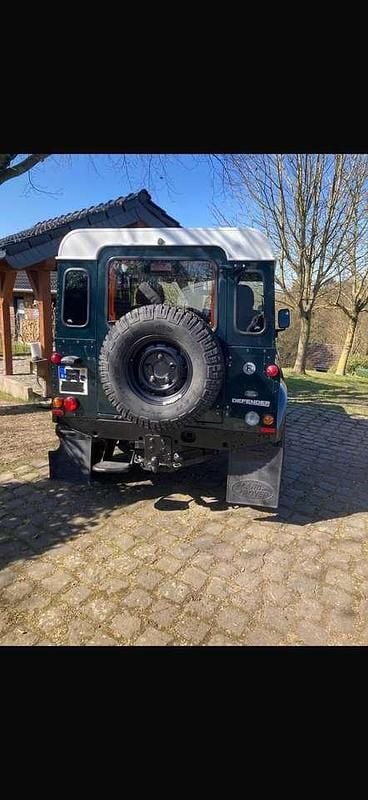 Gebraucht Land Rover Defender 122 PS (89 kW) 2012 SUV
