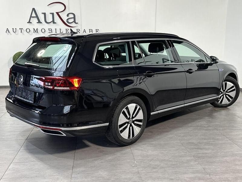 Gebraucht VW Passat GTE 218 PS (160 kW) 2022 Schwarz Kombi