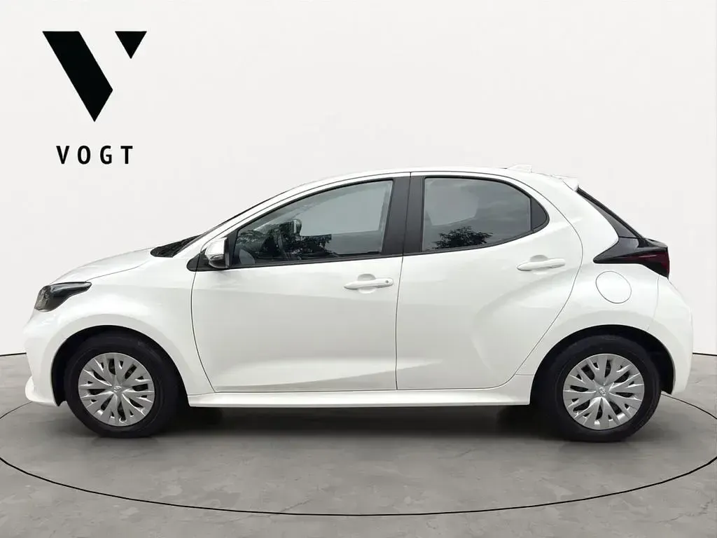 Gebraucht Toyota Yaris 72 PS (52 kW) 2023 Weiß Kleinwagen
