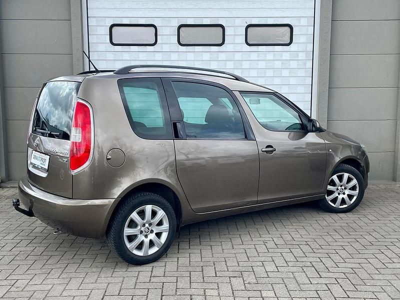 Gebraucht Skoda Roomster 86 PS (63 kW) 2013 Braun Van / Kleinbus