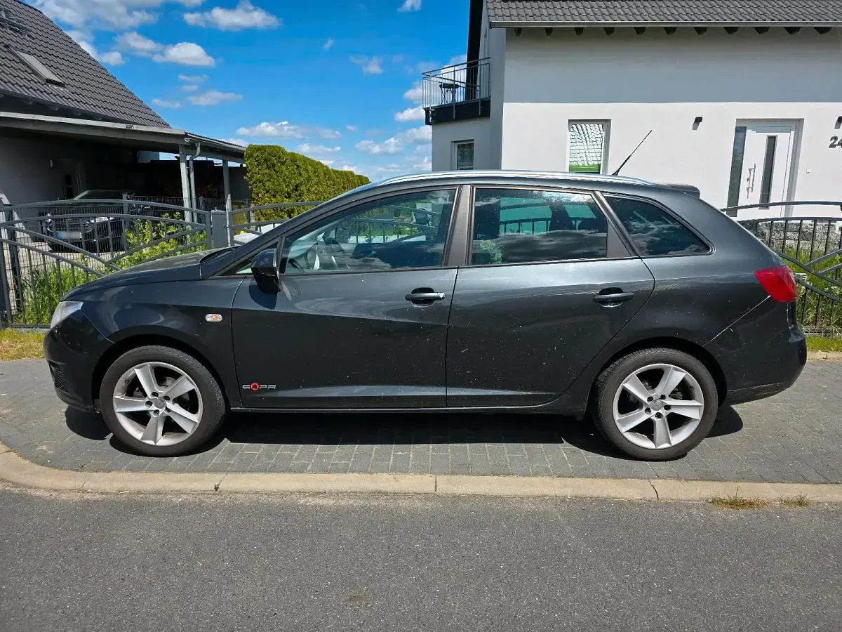 Gebraucht Seat Ibiza ST Copa 83 PS (61 kW) 2011 Grau Kombi