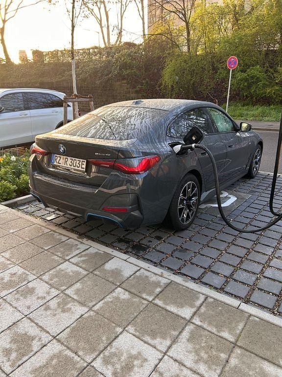 Gebraucht BMW i4 M Sport 250 kW (340 PS) 2024 Grau Limousine