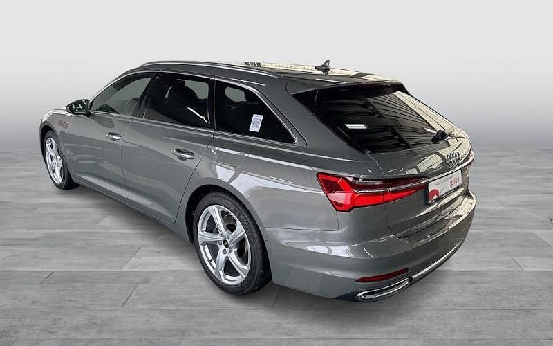 Gebraucht Audi A6 Ambiente 299 PS (219 kW) 2023 Grau Kombi