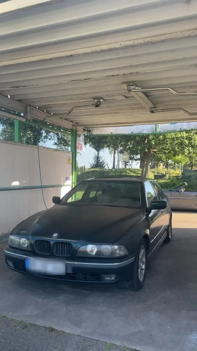 Gebraucht BMW 523 Sport Line 170 PS (125 kW) 1999 Grün Limousine