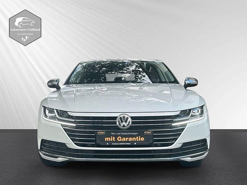 Gebraucht VW Arteon 150 PS (110 kW) 2018 Weiß Limousine