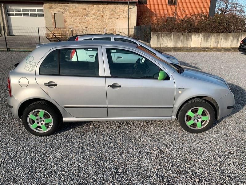 Gebraucht Skoda Fabia Classic 75 PS (55 kW) 2004 Silber Kleinwagen