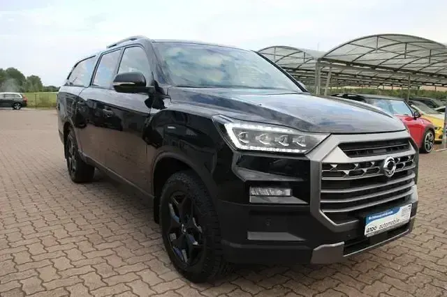 Gebraucht Mercedes Vito 203 PS (149 kW) 2025 Schwarz Van