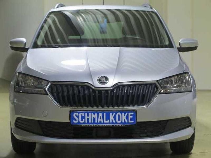 Gebraucht Skoda Fabia Ambition 95 PS (69 kW) 2021 Brilliant silver (metallic) Kombi