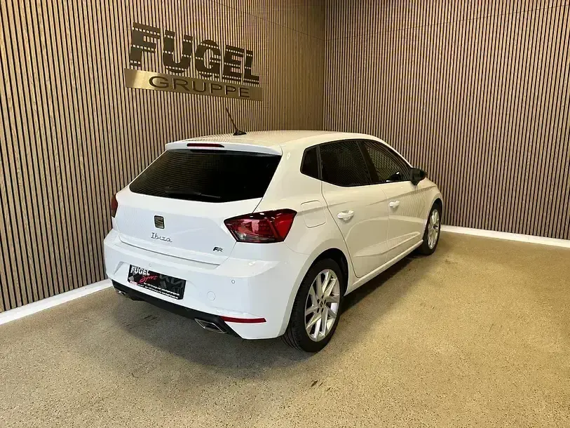 Gebraucht Seat Ibiza FR-Line 95 PS (69 kW) 2025 "nevada" weiss Kleinwagen