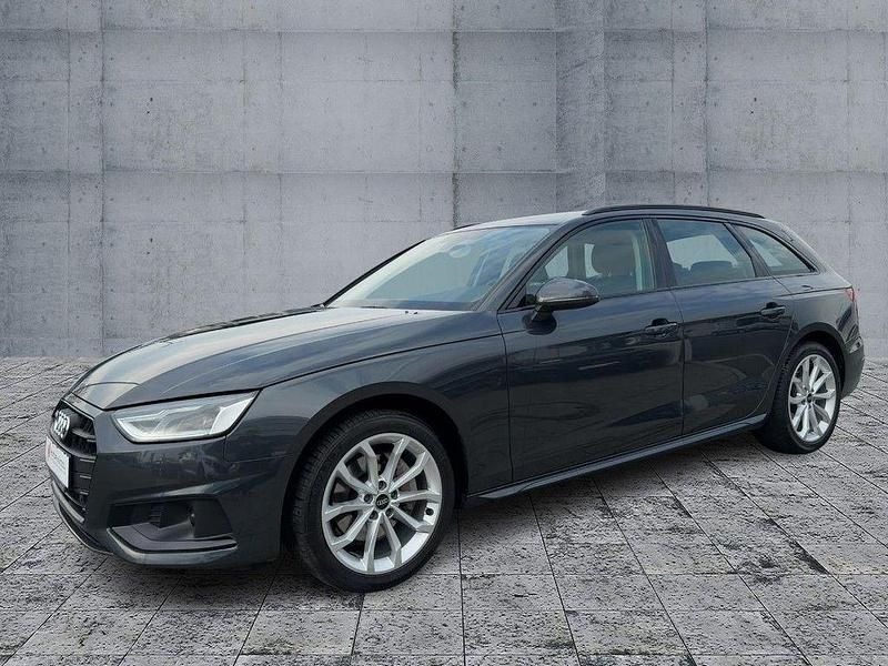 Second-hand Audi A4 Advanced 204 CP (150 kW) 2023 Gri Break
