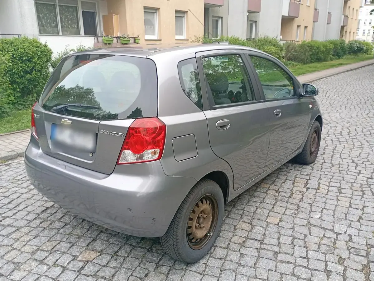 Gebraucht Chevrolet Aveo 80 PS (58 kW) 2006 Silber Limousine