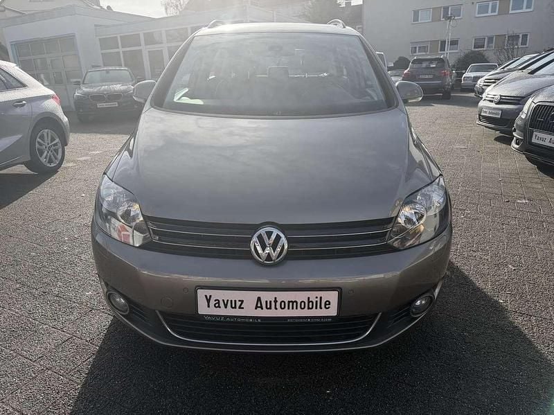 Gebraucht VW Golf VII Life 122 PS (89 kW) 2013 Kaschmirbraun metallic Kleinwagen