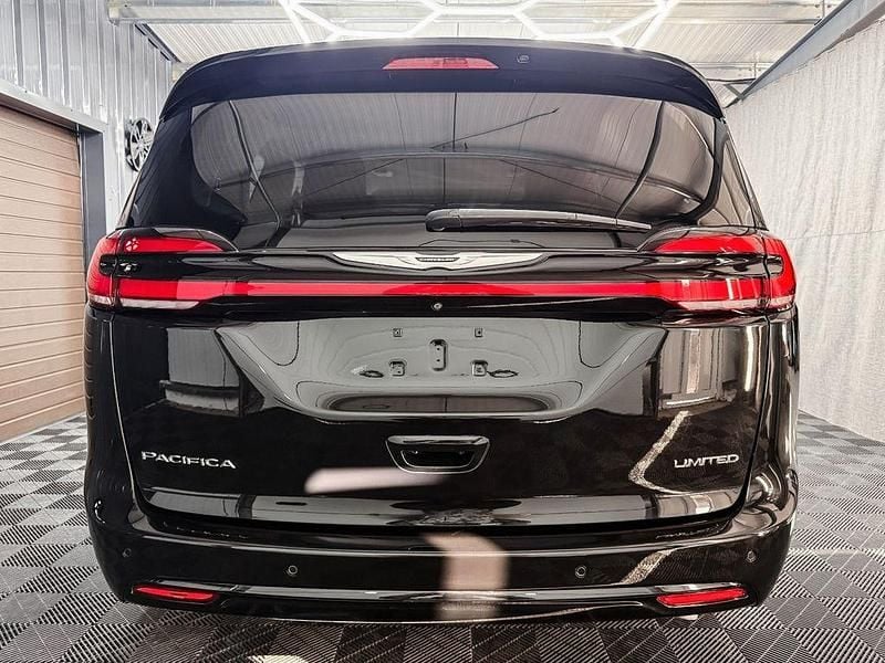 Gebraucht Chrysler Pacifica Limited 291 PS (214 kW) 2024 Schwarz Van