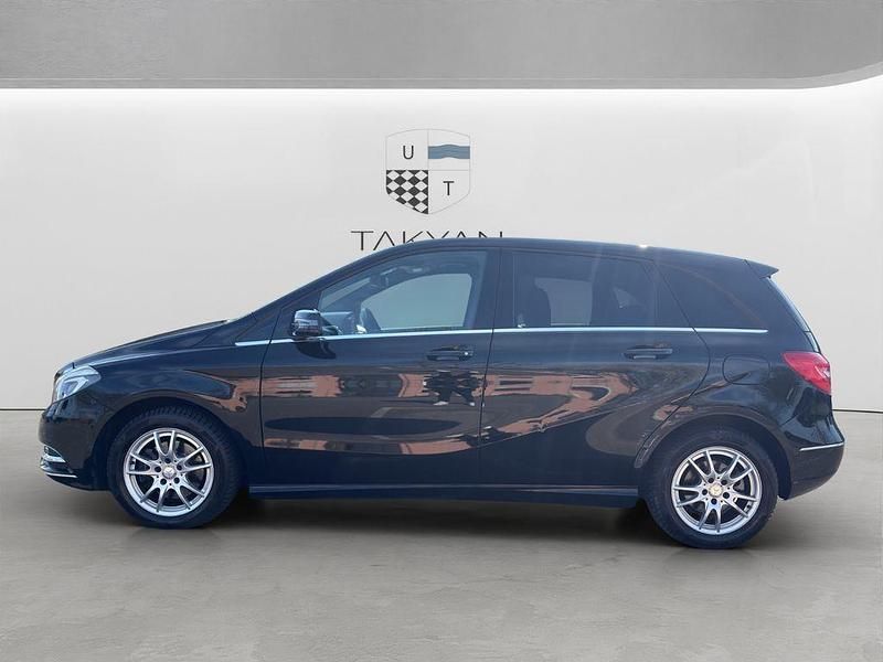 Gebraucht Mercedes B180 AMG Edition 1 122 PS (89 kW) 2012 Schwarz Van / Kleinbus