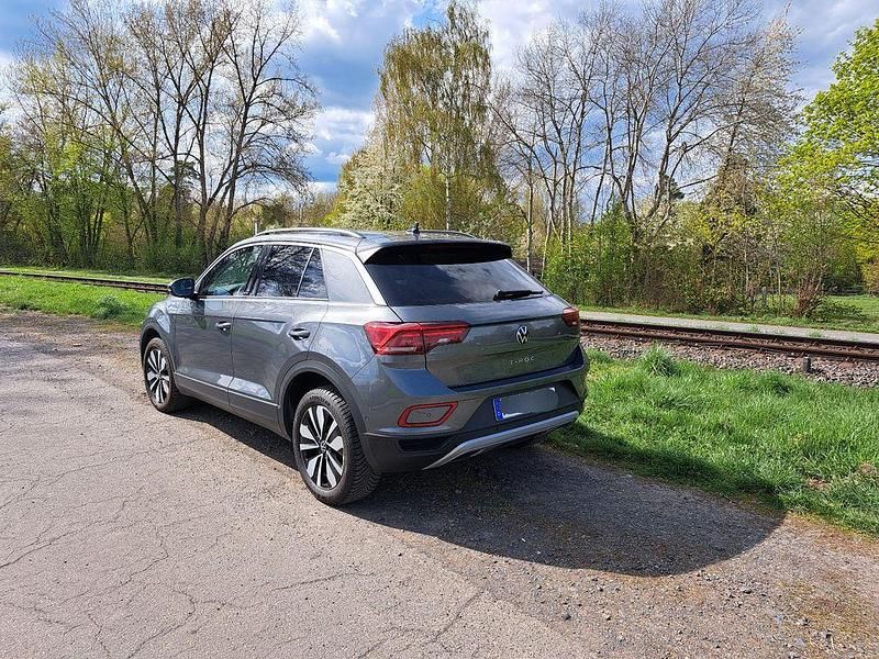 Gebraucht VW T-Roc Life 150 PS (110 kW) 2024 Grau SUV