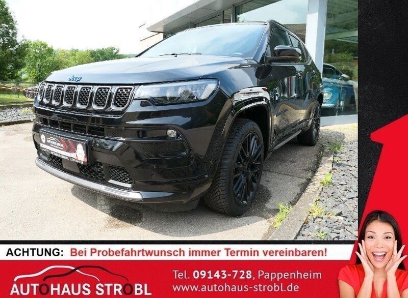 Black clear coat Gebraucht 2022 Jeep Compass SUV | 22.350 € (Guter Preis) - Bild 1/3