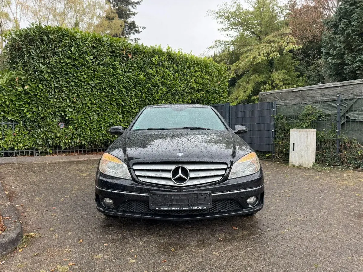 Gebraucht Mercedes CLC180 143 PS (105 kW) 2009 Obsidianschwarz  metalliclack Coupé