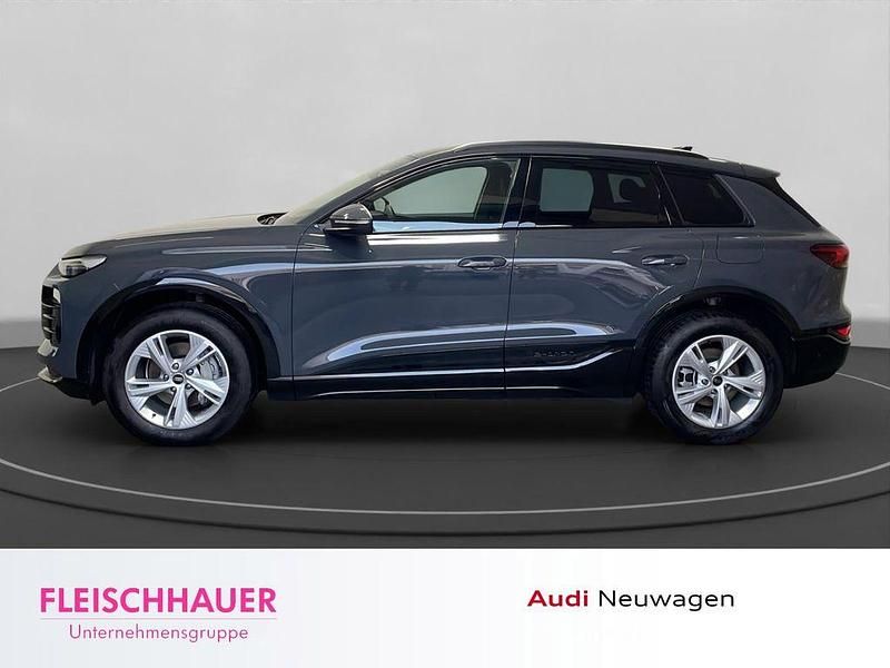 Neu Audi Q6 e-tron Ambiente 225 kW (306 PS) 2025 Grau SUV