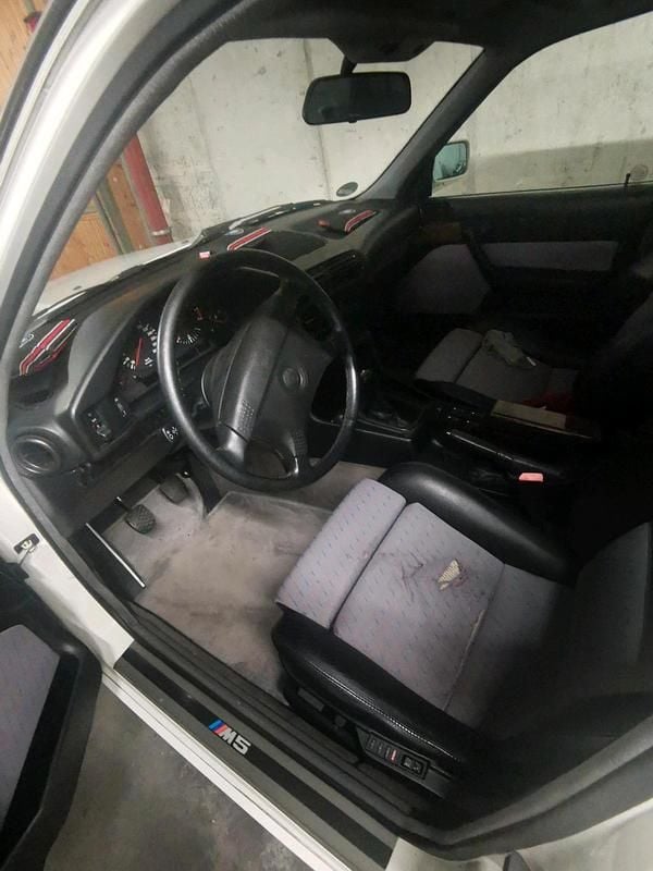 Gebraucht BMW M5 315 PS (231 kW) 1990 Weiß Limousine