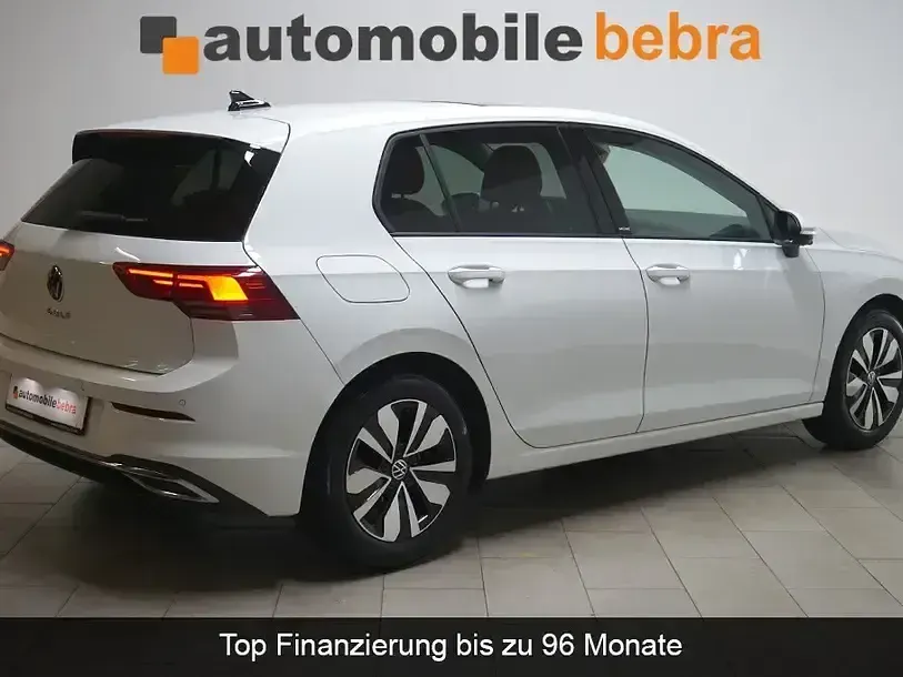 Gebraucht VW Golf VIII Move 150 PS (110 kW) 2023 Pure white Limousine
