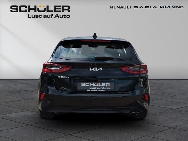 Używany Kia Ceed Vision 140 KM (102 kW) 2025 Czarny Hatchback