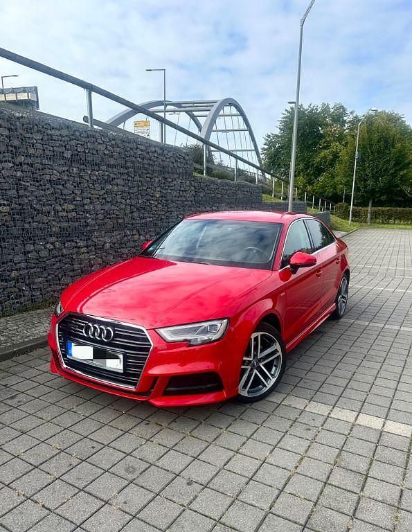Rot Gebraucht 2019 Audi A3 Design Limousine | 22.990 € (Fairer Preis) - Bild 1/4
