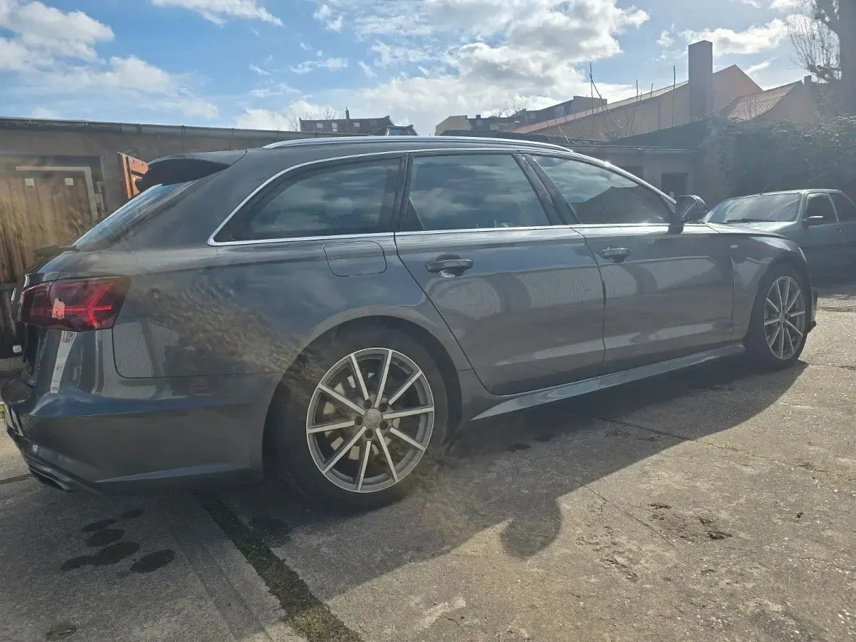 Gebraucht Audi A6 Sport 320 PS (235 kW) 2016 Grau Kombi