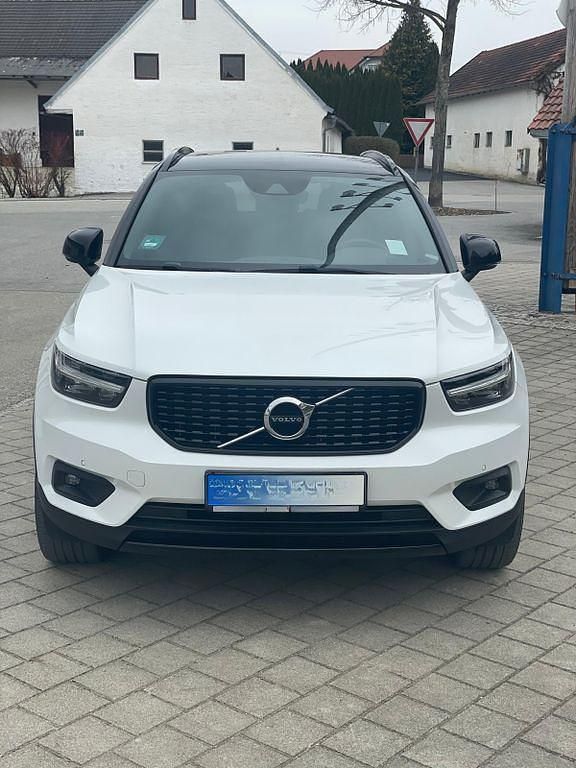 Gebraucht Volvo XC40 R-Design 250 PS (183 kW) 2018 Weiß SUV