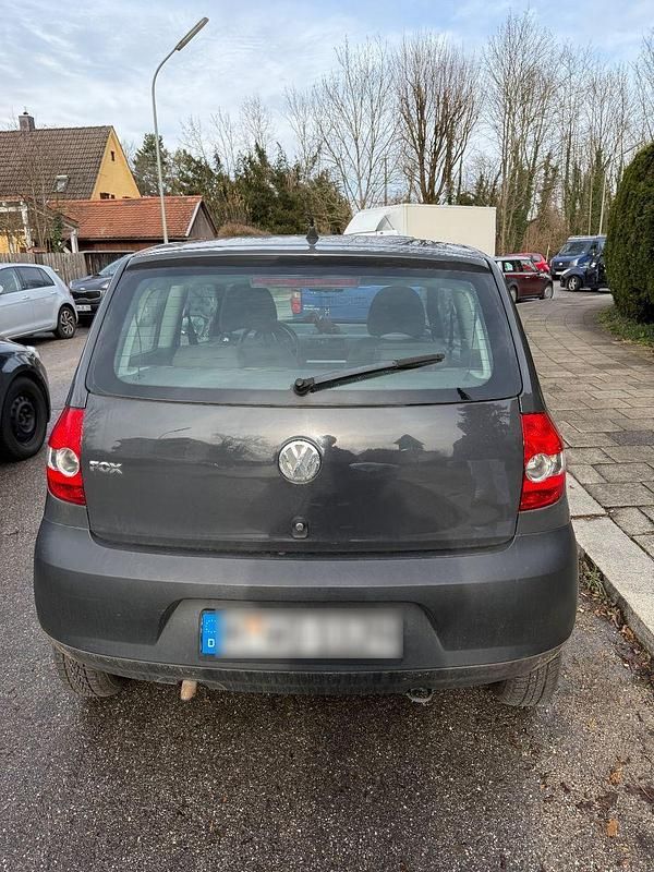 Gebraucht VW Fox 54 PS (39 kW) 2007 Grau Kleinwagen
