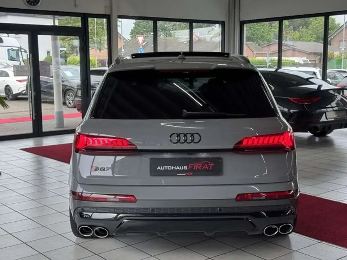 Gebraucht Audi SQ7 Competition 507 PS (372 kW) 2023 Grau SUV