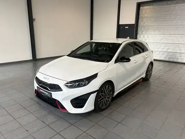 Gebraucht Kia Ceed GT GT 204 PS (150 kW) 2024 Weiß Limousine