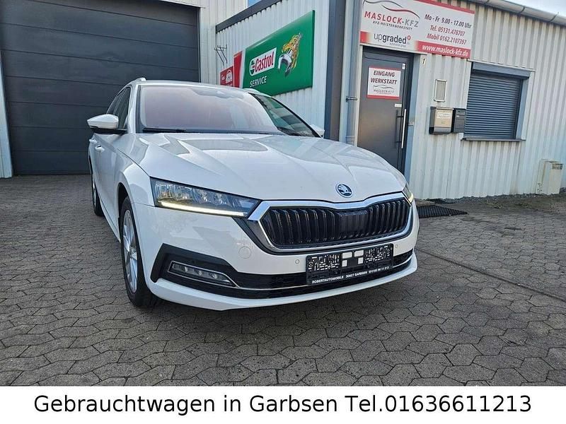 Candyweiß Gebraucht 2022 Skoda Octavia Style Kombi | 22.999 € (Guter Preis) - Bild 1/4