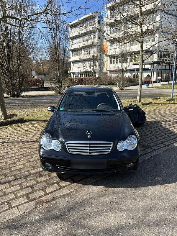 Gebraucht Mercedes C180 143 PS (105 kW) 2004 Schwarz Limousine